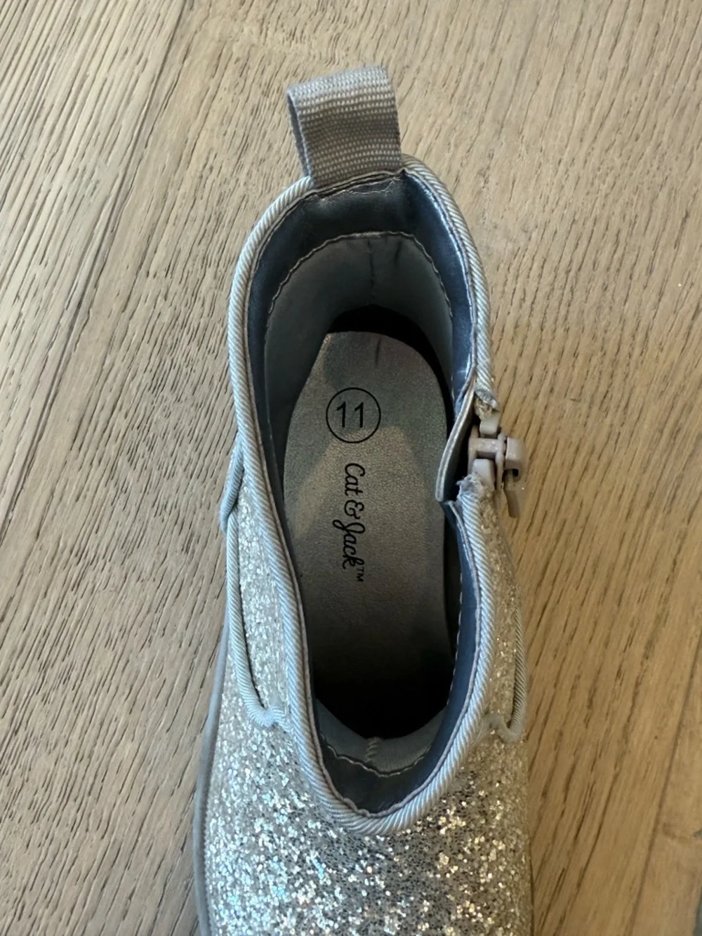 Cat & Jack Flora Chelsea Boots Silver Glitter Size 11T EUC